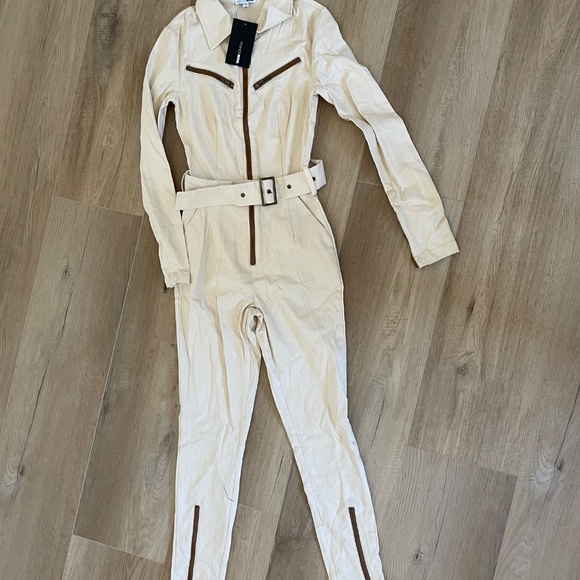 NWT fashion nova cream jumpsuit - Picture 2 of 6